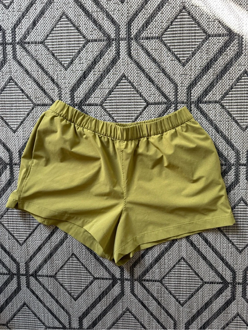 Tracksmith‎ Transit Athletic Running Gym Workout Athleisure Shorts in Olive XL
